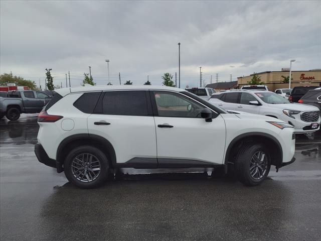 Used 2021 Nissan Rogue S with VIN JN8AT3AB7MW211605 for sale in Bourbonnais, IL