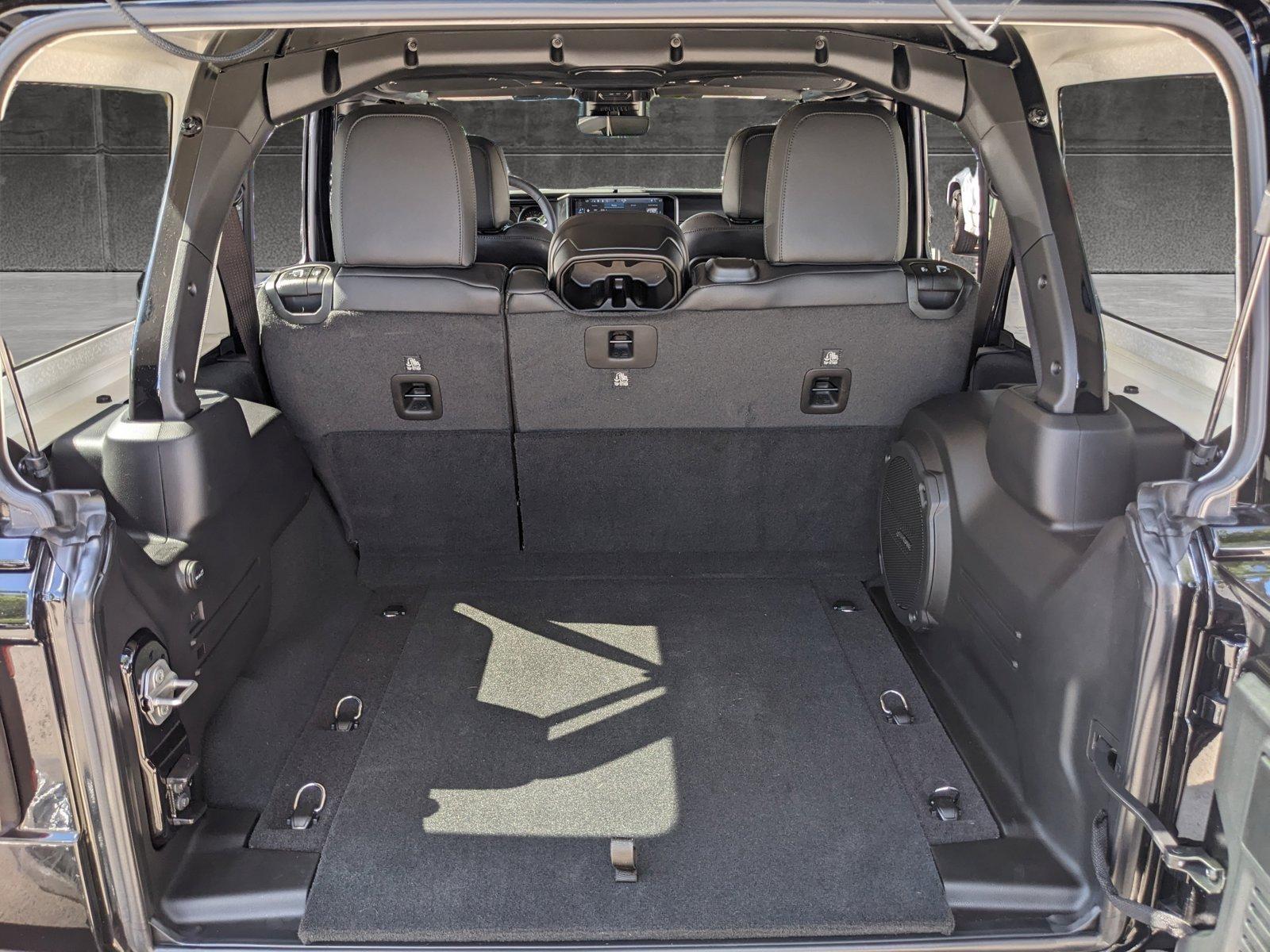 2024 Jeep Wrangler Vehicle Photo in Pembroke Pines , FL 33027