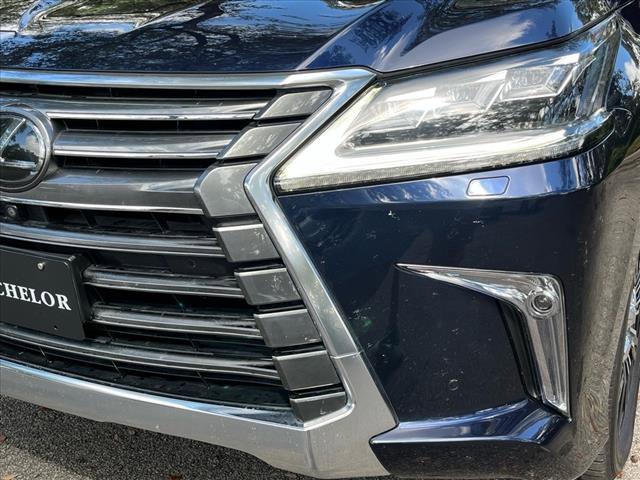 2018 Lexus LX 570 Vehicle Photo in SAN ANTONIO, TX 78230-1001