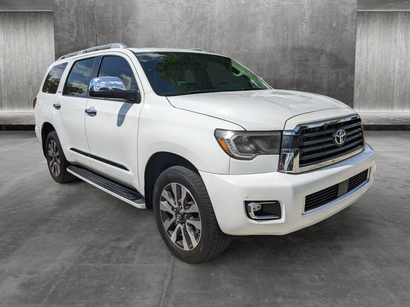 2018 Toyota Sequoia Vehicle Photo in Pembroke Pines , FL 33084