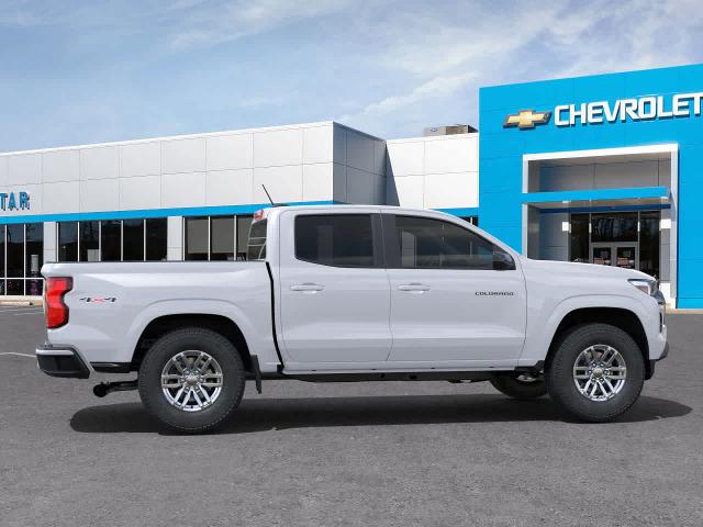 2024 Chevrolet Colorado Vehicle Photo in MOON TOWNSHIP, PA 15108-2571