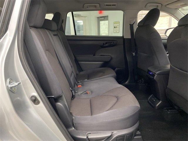 2021 Toyota Highlander Vehicle Photo in PORTLAND, OR 97225-3518