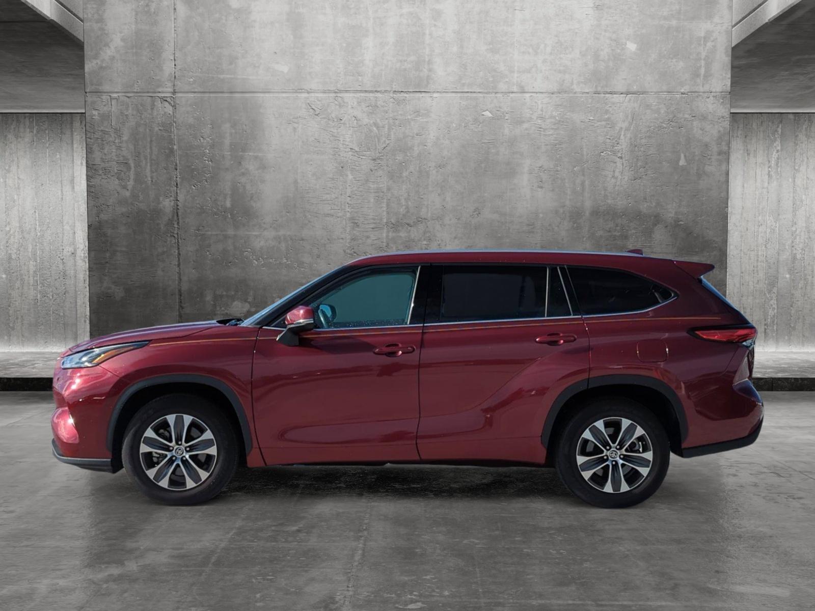 2022 Toyota Highlander Vehicle Photo in Ft. Myers, FL 33907