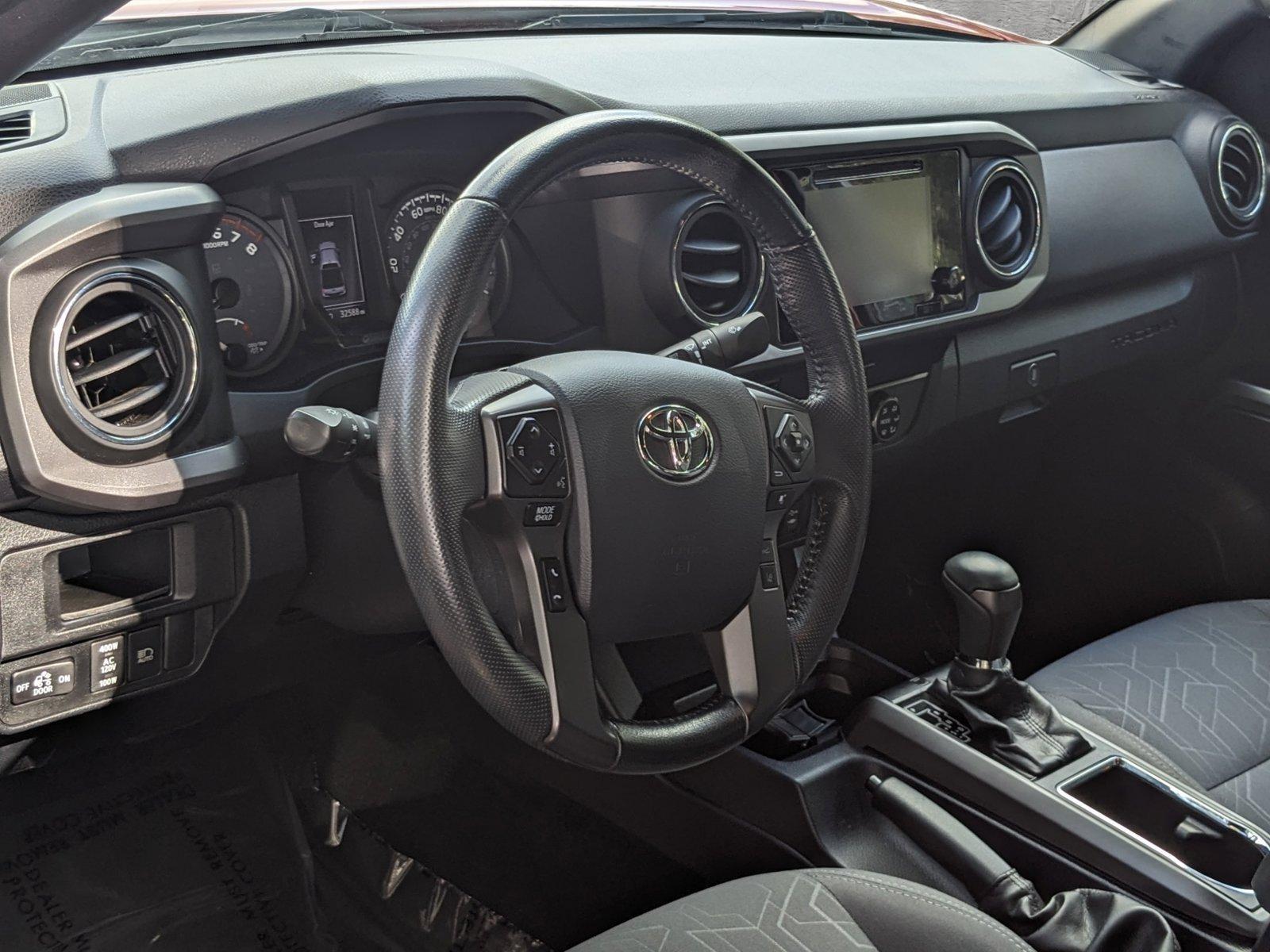 2019 Toyota Tacoma 4WD Vehicle Photo in Tampa, FL 33614