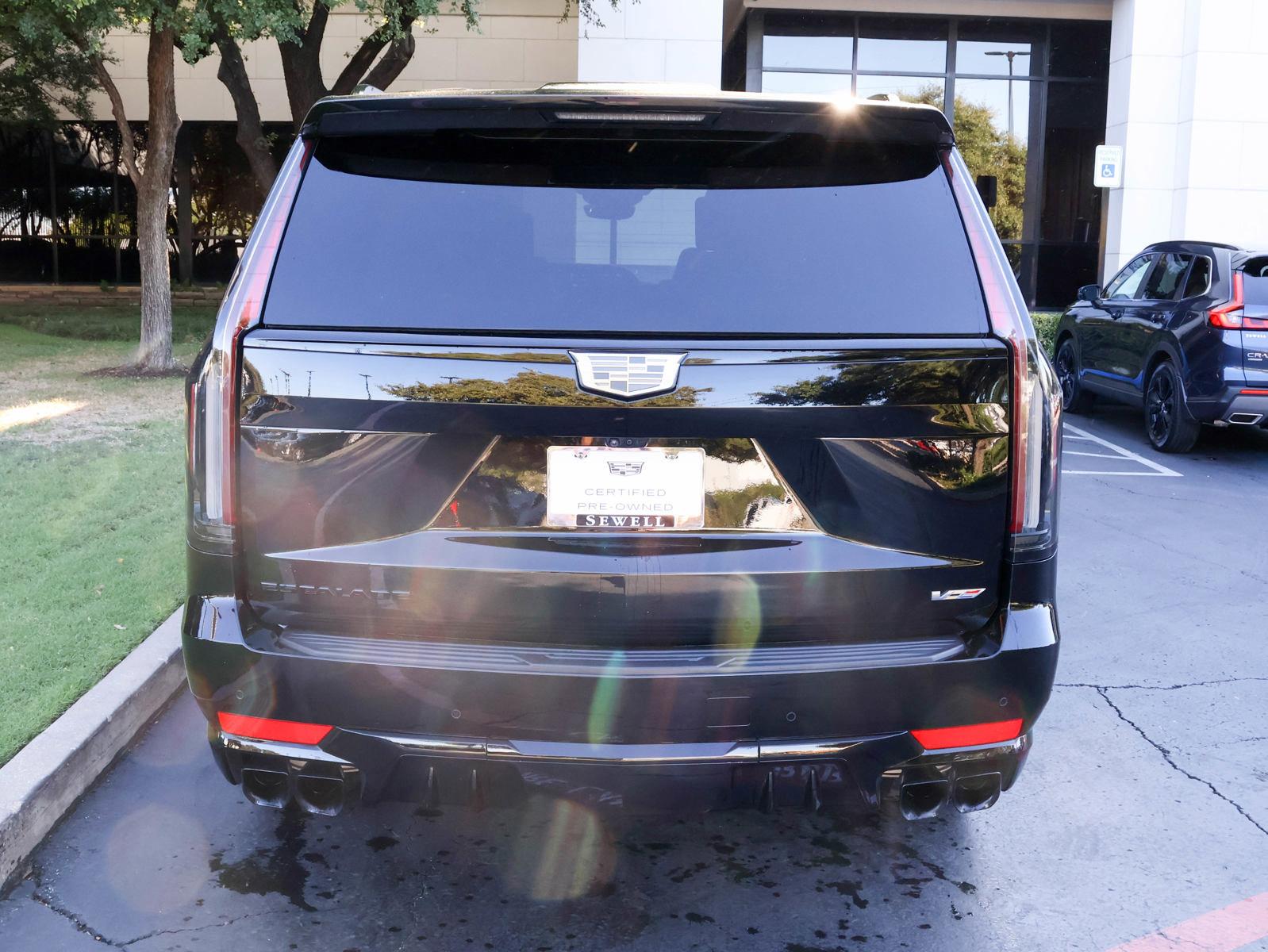 2023 Cadillac Escalade ESV Vehicle Photo in DALLAS, TX 75209-3095