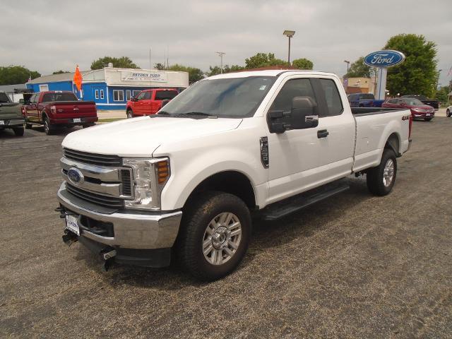 Used 2019 Ford F-250 Super Duty XL with VIN 1FT7X2B60KEC53820 for sale in Durand, IL