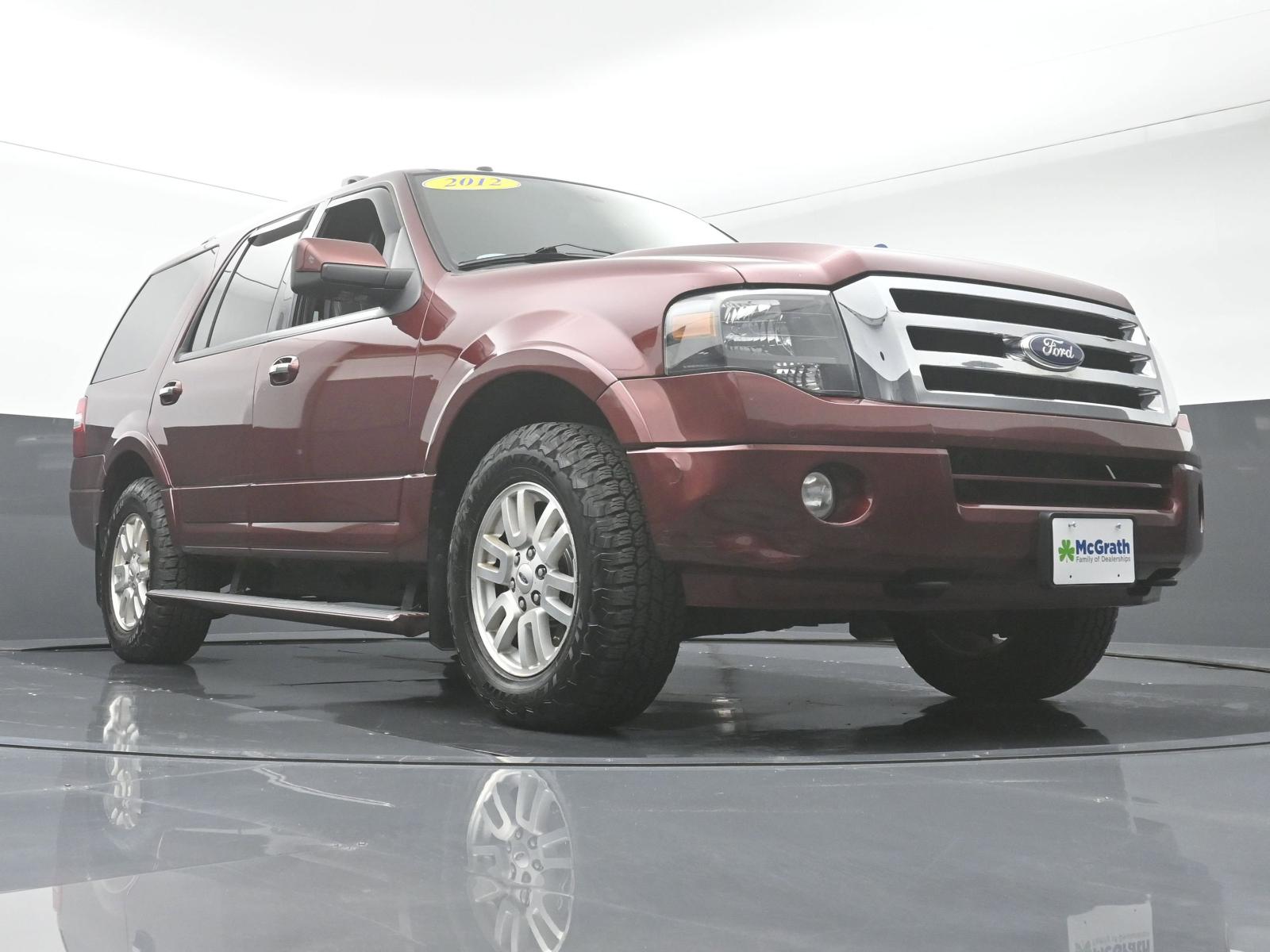 2012 Ford Expedition Vehicle Photo in Cedar Rapids, IA 52402