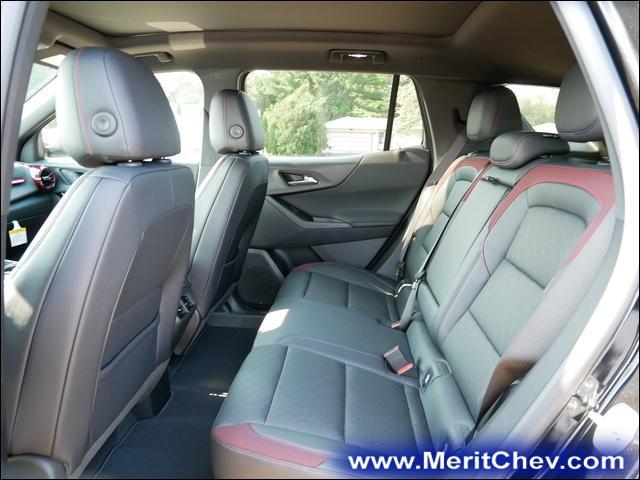 2025 Chevrolet Equinox Vehicle Photo in MAPLEWOOD, MN 55119-4794