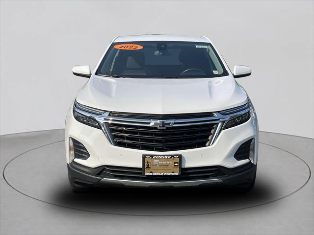 Used 2022 Chevrolet Equinox LT with VIN 3GNAXUEV4NL298291 for sale in Huntington, NY