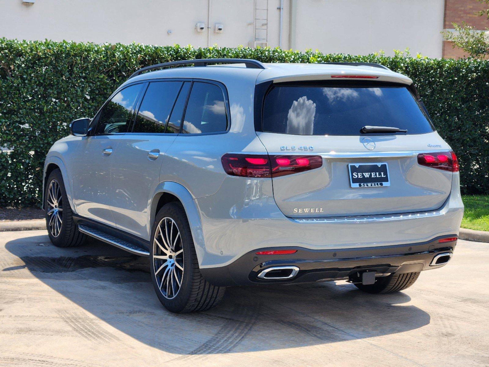 2025 Mercedes-Benz GLS Vehicle Photo in HOUSTON, TX 77079