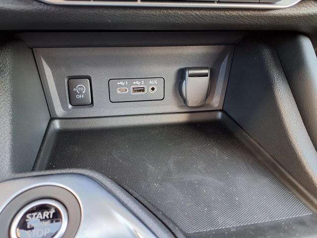 2025 Nissan Sentra Vehicle Photo in Oshkosh, WI 54904