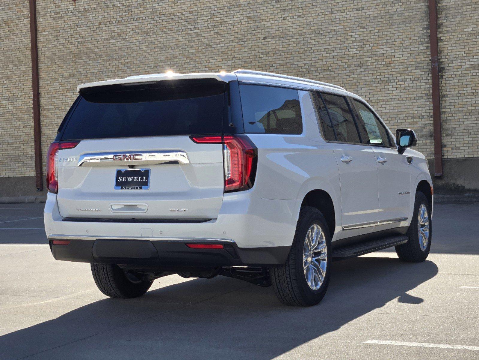 2024 GMC Yukon XL Vehicle Photo in DALLAS, TX 75209-3016