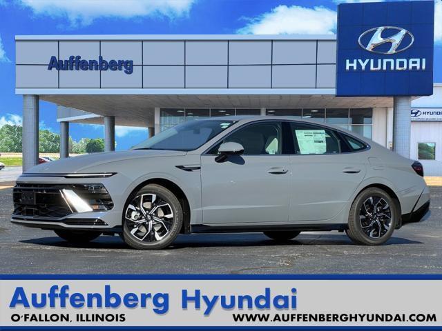 2025 Hyundai SONATA Vehicle Photo in O'Fallon, IL 62269