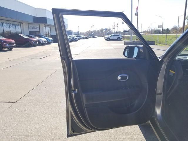 2017 Kia Soul Vehicle Photo in ELYRIA, OH 44035-6349