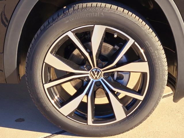 2025 Volkswagen Atlas Vehicle Photo in WEATHERFORD, TX 76087