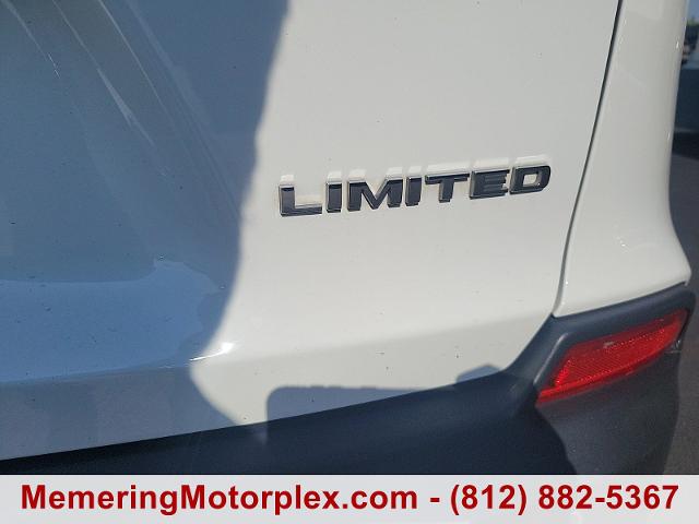 2019 Jeep Cherokee Vehicle Photo in VINCENNES, IN 47591-5519