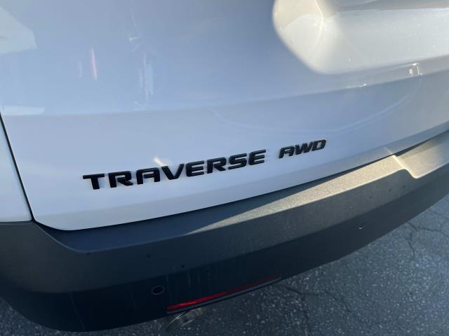 2022 Chevrolet Traverse Vehicle Photo in DOUGLASTON, NY 11362-1062