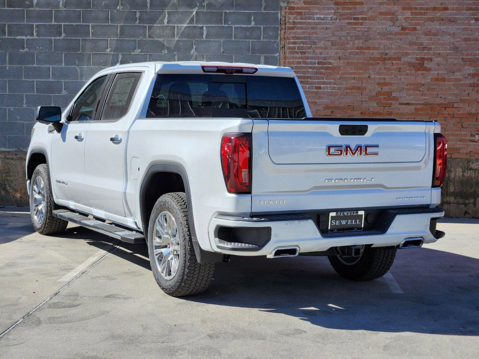 2024 GMC Sierra 1500 Vehicle Photo in DALLAS, TX 75209-3016