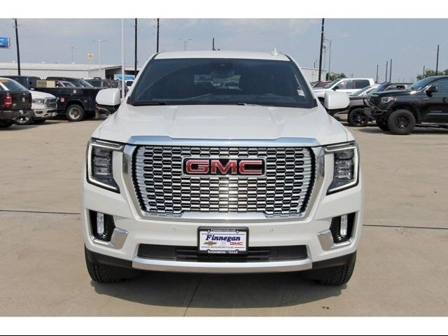 2024 GMC Yukon XL Vehicle Photo in ROSENBERG, TX 77471-5675