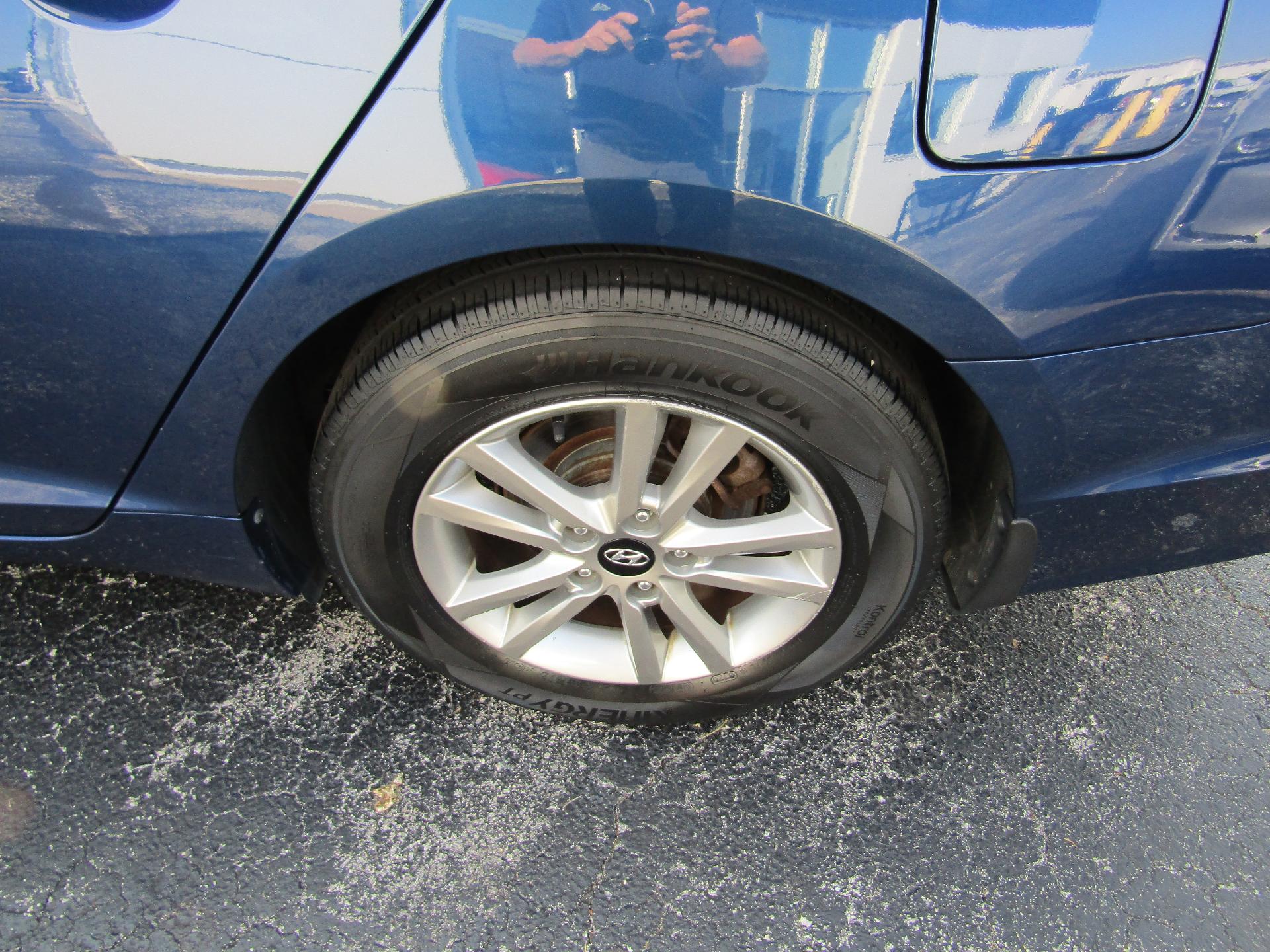 2015 Hyundai Sonata Vehicle Photo in GREENVILLE, OH 45331-1026