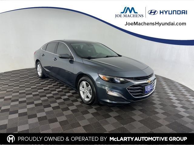 2019 Chevrolet Malibu Vehicle Photo in Columbia, MO 65202