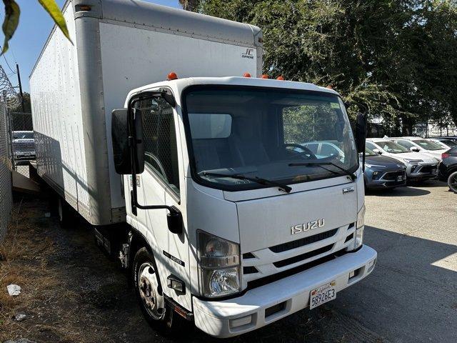 2016 Isuzu NRR DSL REG AT Vehicle Photo in PASADENA, CA 91107-3803