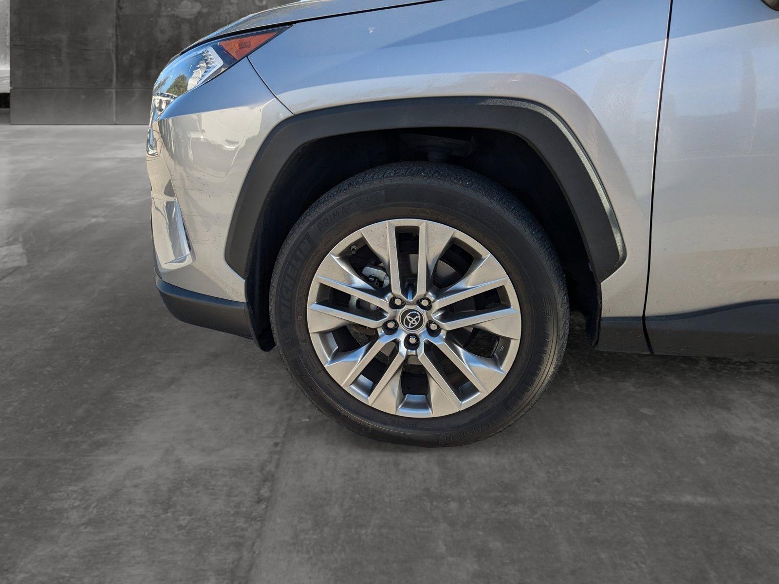 2019 Toyota RAV4 Vehicle Photo in Winter Park, FL 32792