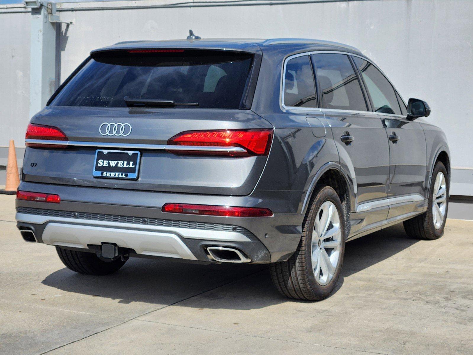 2025 Audi Q7 Vehicle Photo in SUGAR LAND, TX 77478