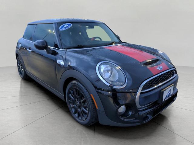 2015 MINI Cooper S Hardtop Vehicle Photo in Green Bay, WI 54304