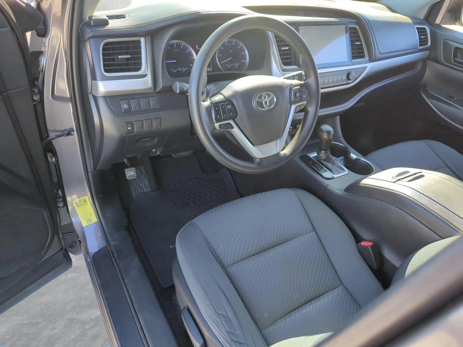 2019 Toyota Highlander Vehicle Photo in Ft. Myers, FL 33907