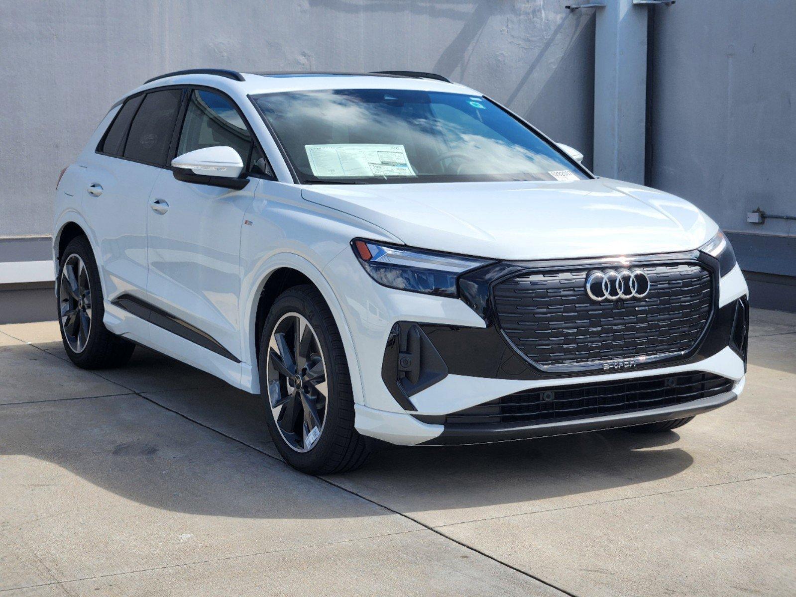 2024 Audi Q4 e-tron Vehicle Photo in SUGAR LAND, TX 77478