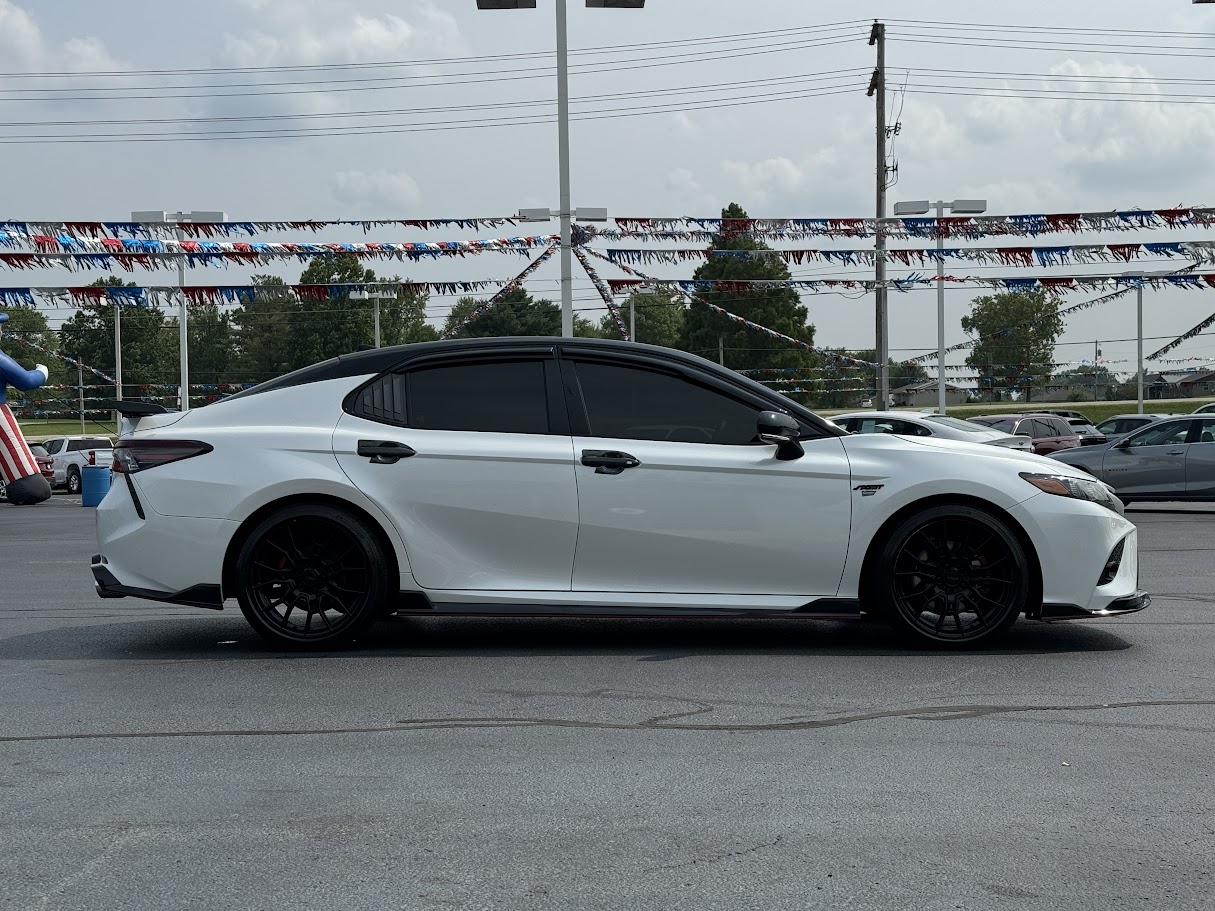 2024 Toyota Camry Vehicle Photo in BOONVILLE, IN 47601-9633