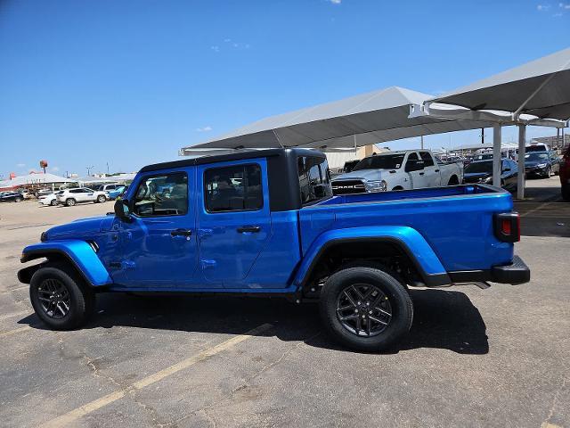 2024 Jeep Gladiator Vehicle Photo in San Angelo, TX 76901