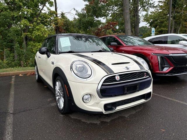 2018 MINI Cooper S Hardtop Vehicle Photo in TREVOSE, PA 19053-4984