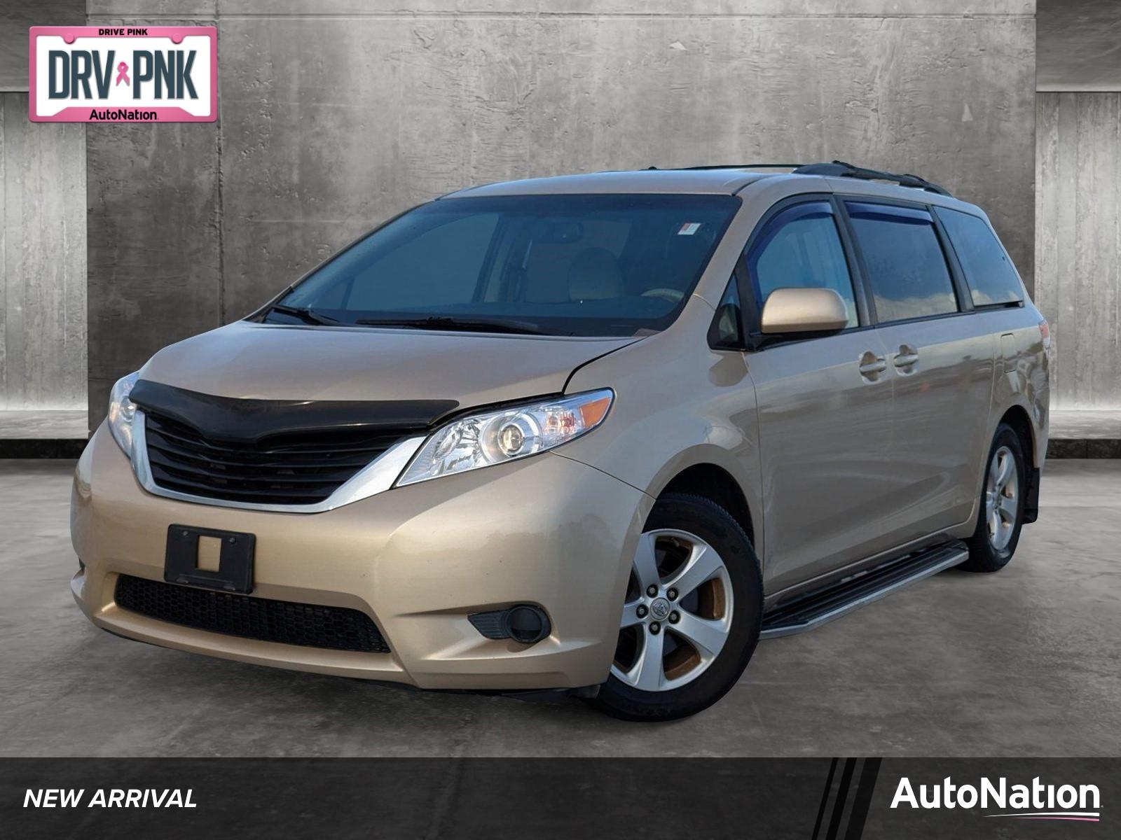 2013 Toyota Sienna Vehicle Photo in Ft. Myers, FL 33907