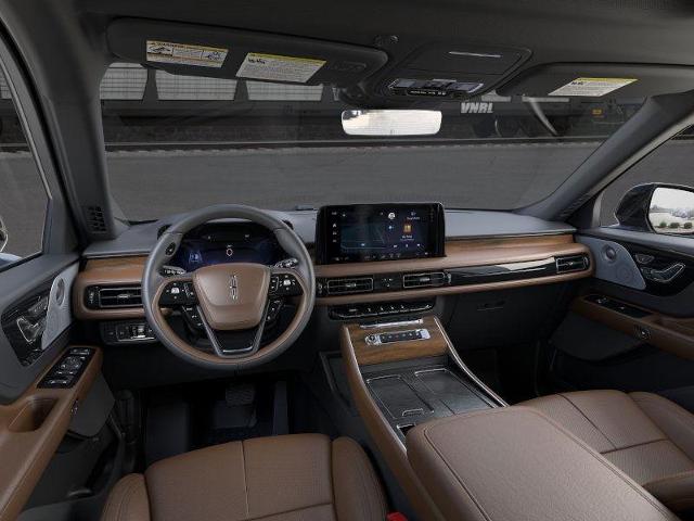 2025 Lincoln Aviator Vehicle Photo in Neenah, WI 54956