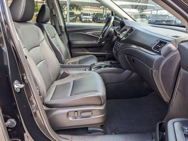 2022 Honda Pilot Vehicle Photo in San Antonio, TX 78209