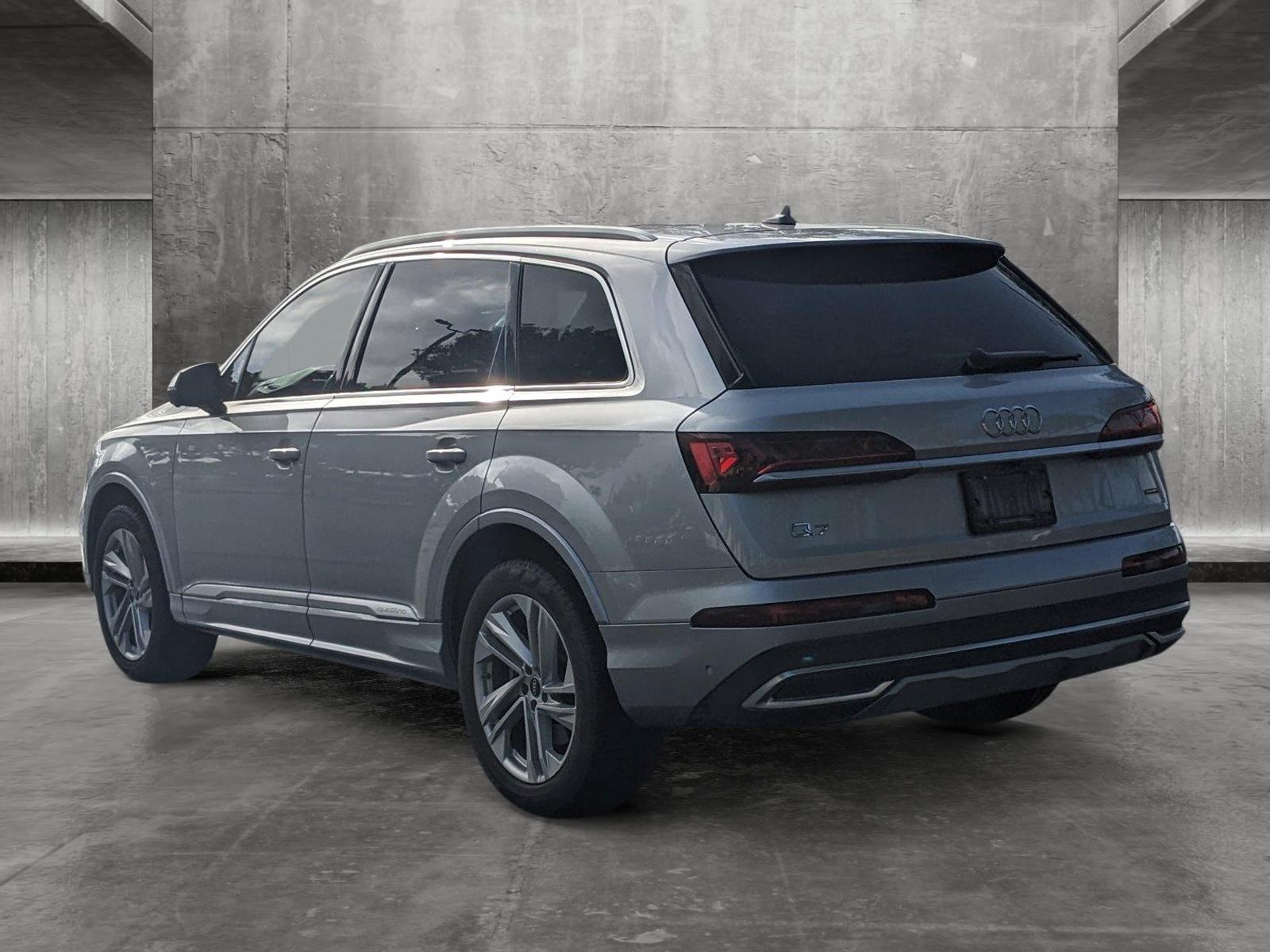 2022 Audi Q7 Vehicle Photo in GREENACRES, FL 33463-3207