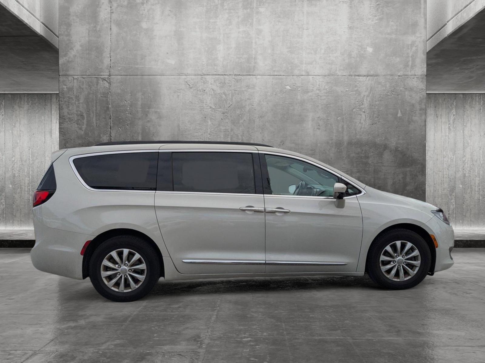 2017 Chrysler Pacifica Vehicle Photo in Winter Park, FL 32792