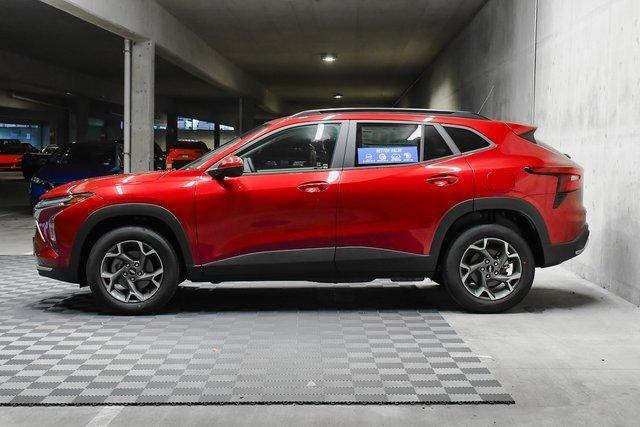 2025 Chevrolet Trax Vehicle Photo in EVERETT, WA 98203-5662