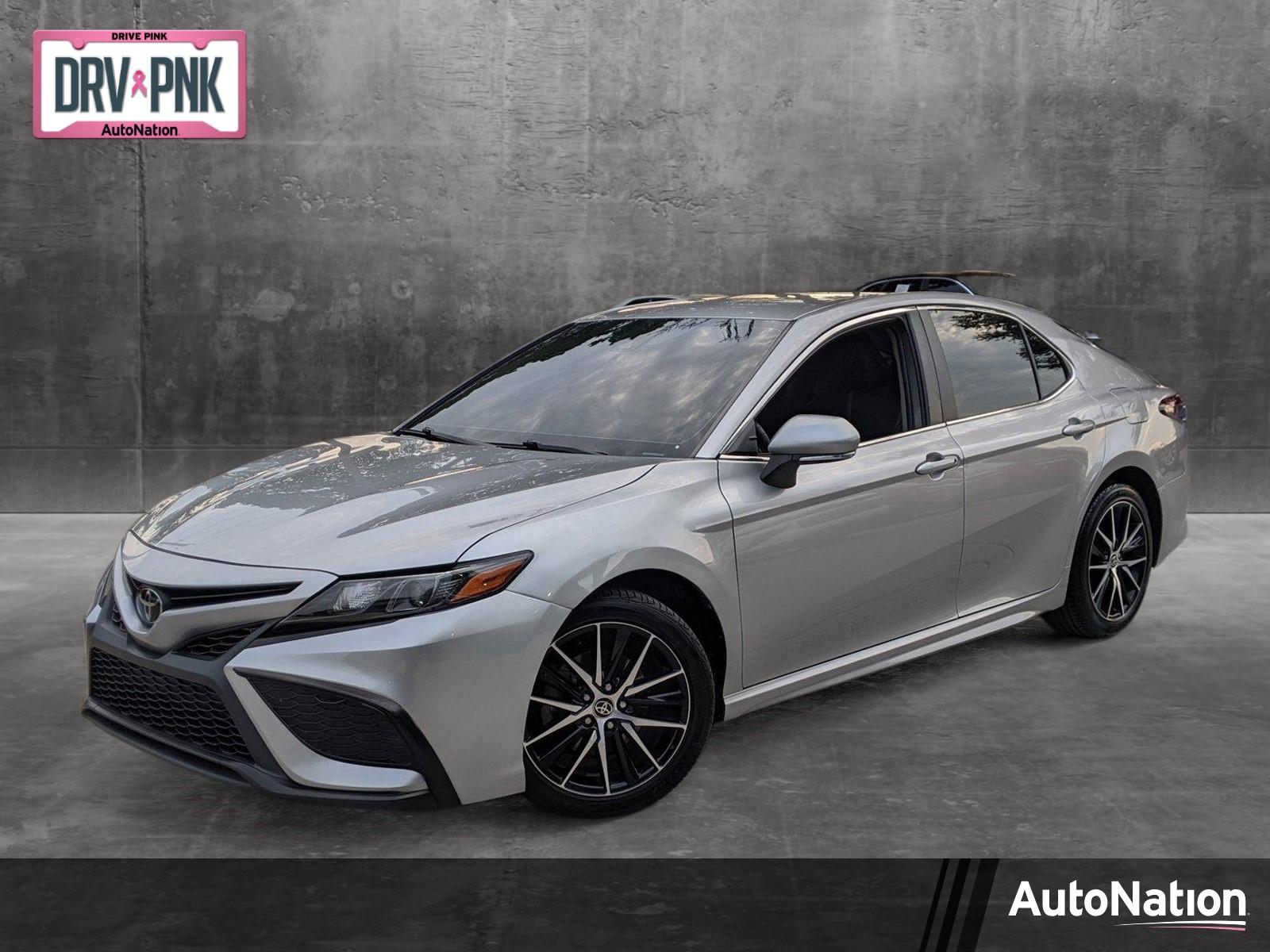 2022 Toyota Camry Vehicle Photo in PEMBROKE PINES, FL 33024-6534