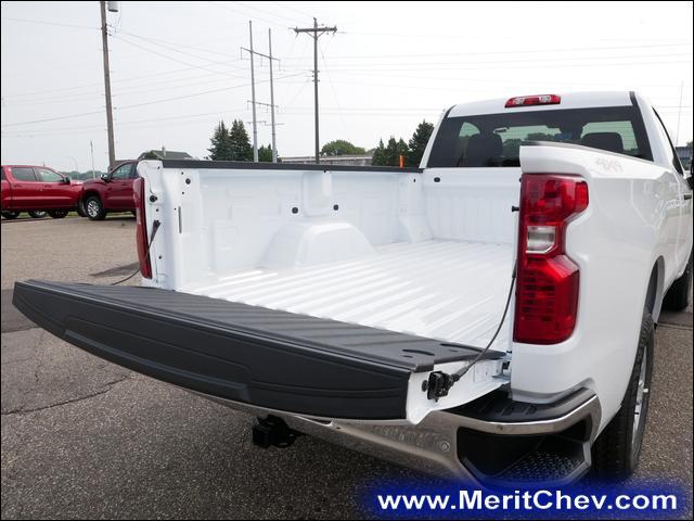 2024 Chevrolet Silverado 1500 Vehicle Photo in MAPLEWOOD, MN 55119-4794