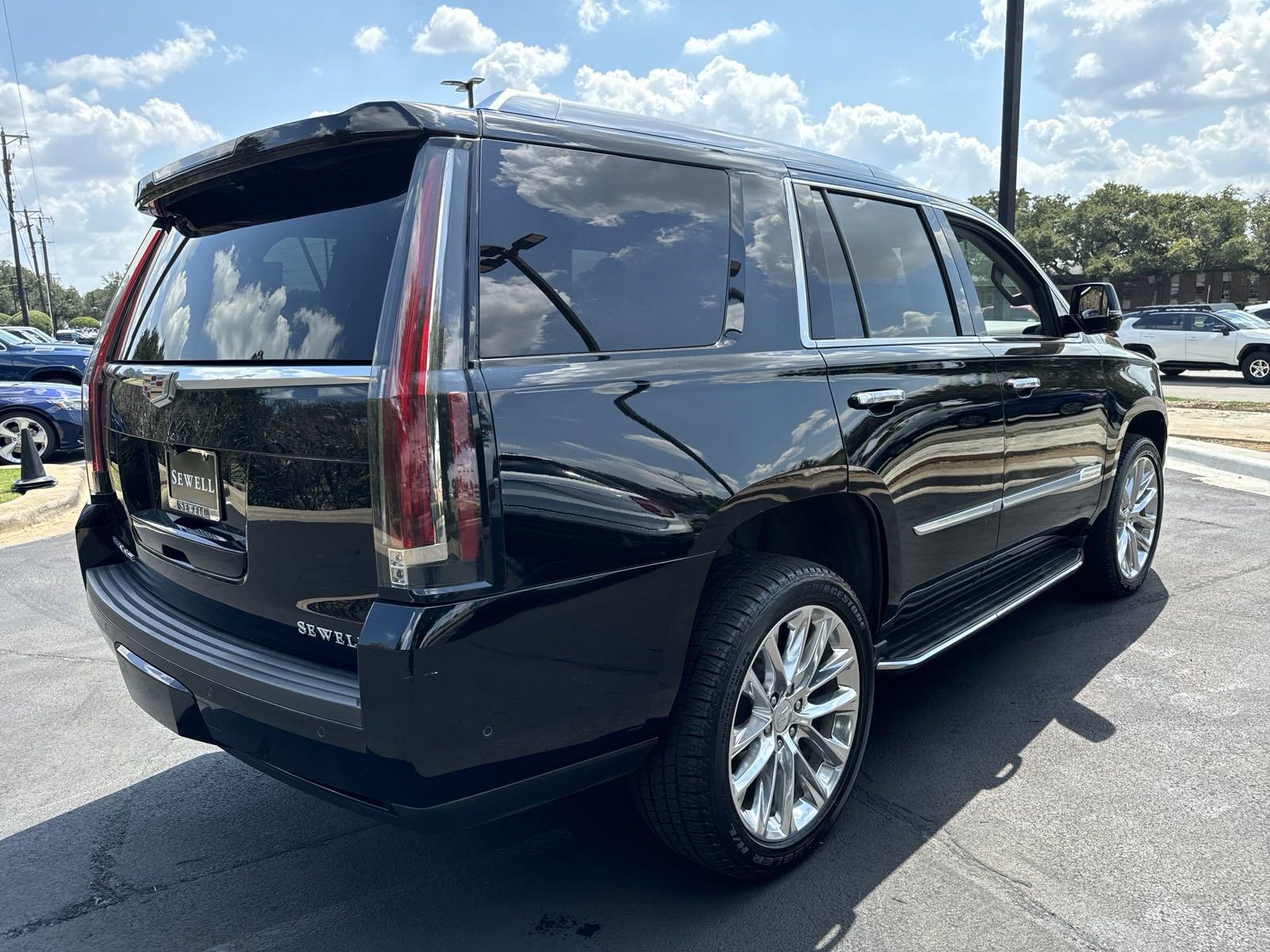 2020 Cadillac Escalade Vehicle Photo in DALLAS, TX 75209-3016