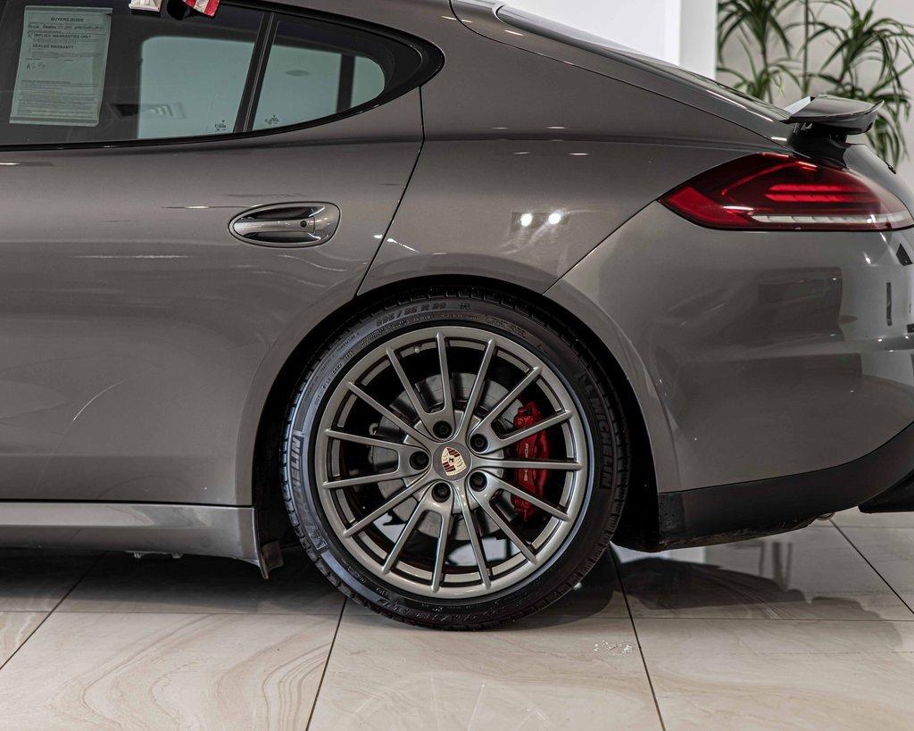 2015 Porsche Panamera Vehicle Photo in Plainfield, IL 60586