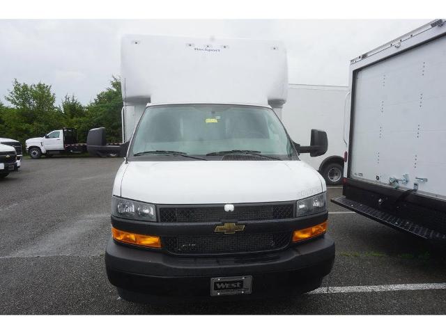 2023 Chevrolet Express Cutaway 4500 Vehicle Photo in ALCOA, TN 37701-3235