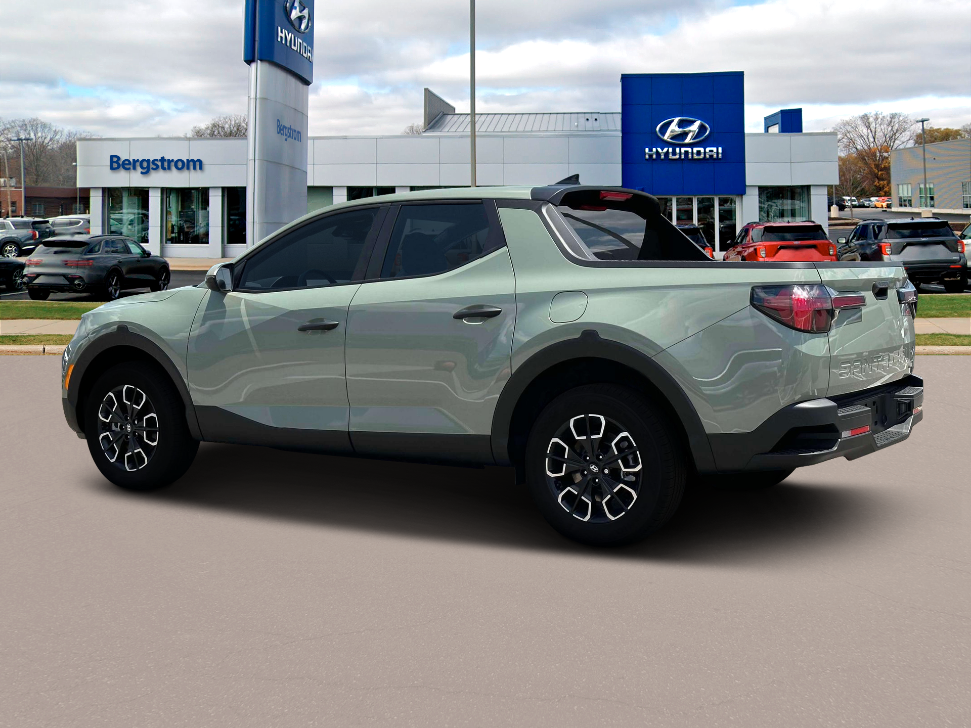 2024 Hyundai SANTA CRUZ Vehicle Photo in Green Bay, WI 54304