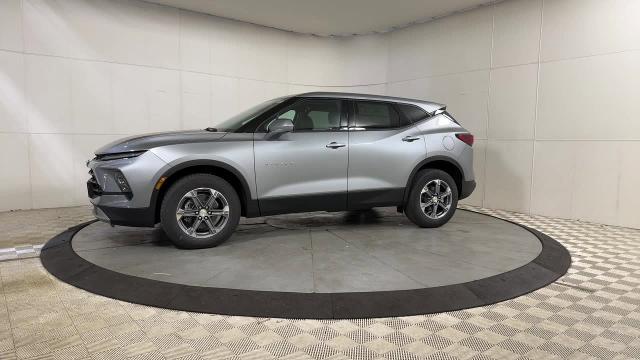 2024 Chevrolet Blazer Vehicle Photo in JOLIET, IL 60435-8135