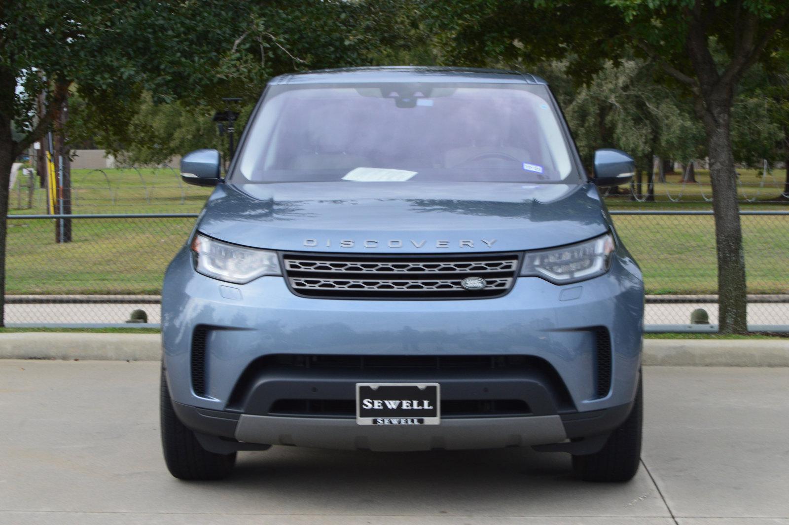 2020 Land Rover Discovery Vehicle Photo in Houston, TX 77090