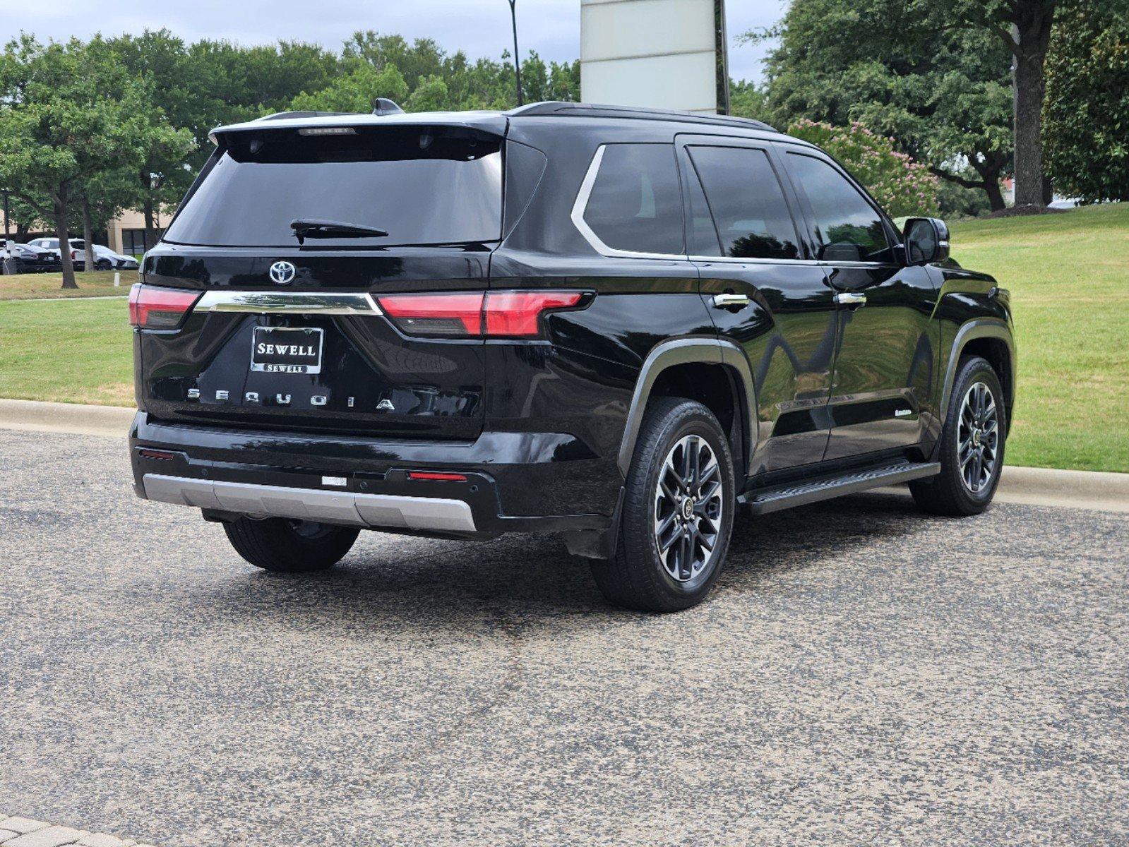 2023 Toyota Sequoia Vehicle Photo in Fort Worth, TX 76132