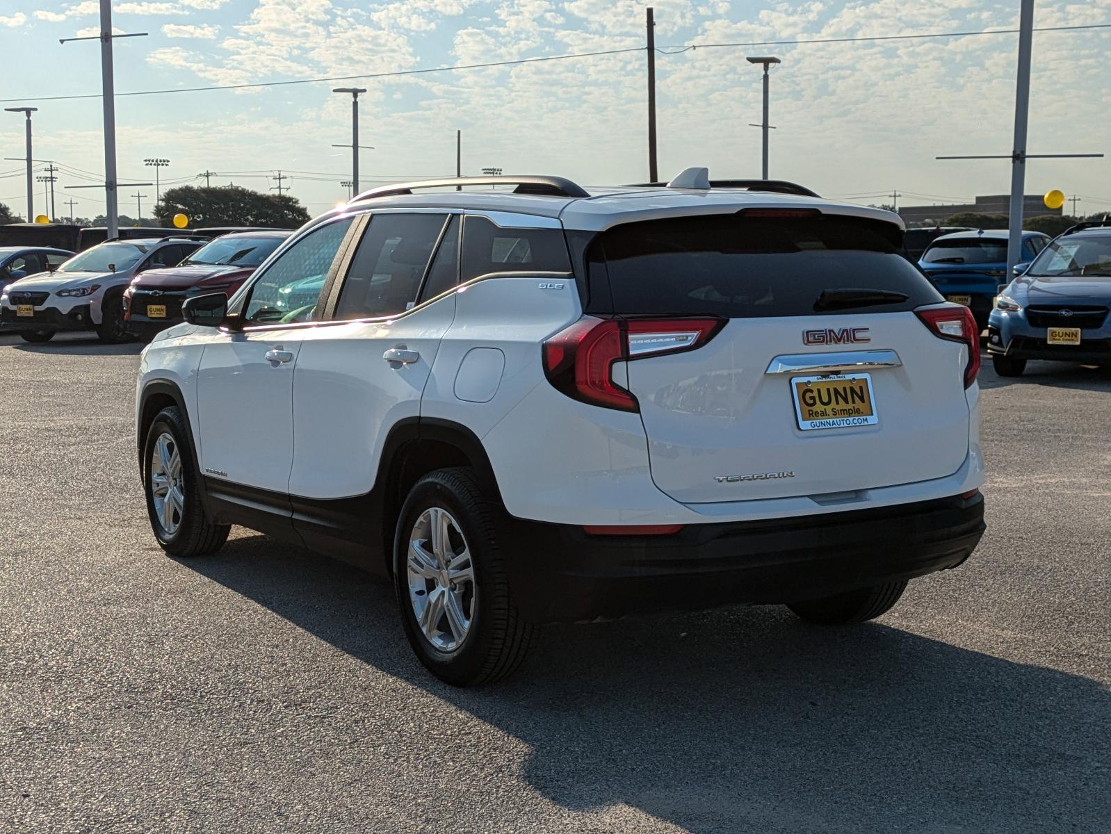 2022 GMC Terrain Vehicle Photo in Seguin, TX 78155